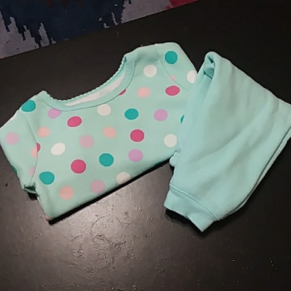 Teal- sweat shirt and sweat pants.